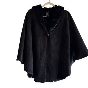 KATIE TODD FAUX LEATHER CAPE IN BLACK